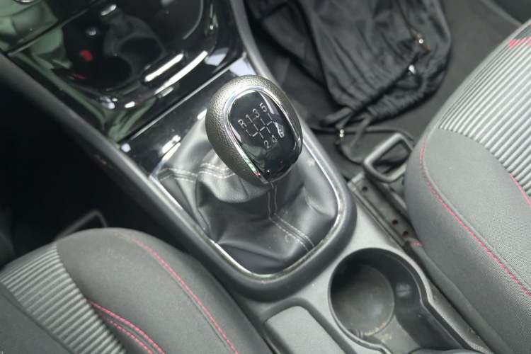 Used Buick Encore 2016 18T Manual Two-Wheel Drive Urban Advanced Model
