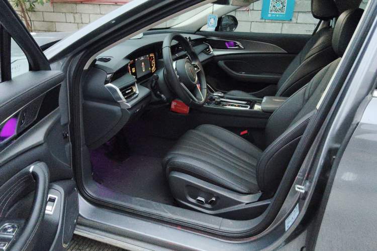 Used Hongqi H5 2023 1.5T DCT Smart Connect Flagship Edition
