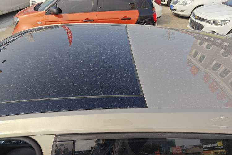 Used Volkswagen Golf 2014 1.4TSI Automatic Luxury Model
