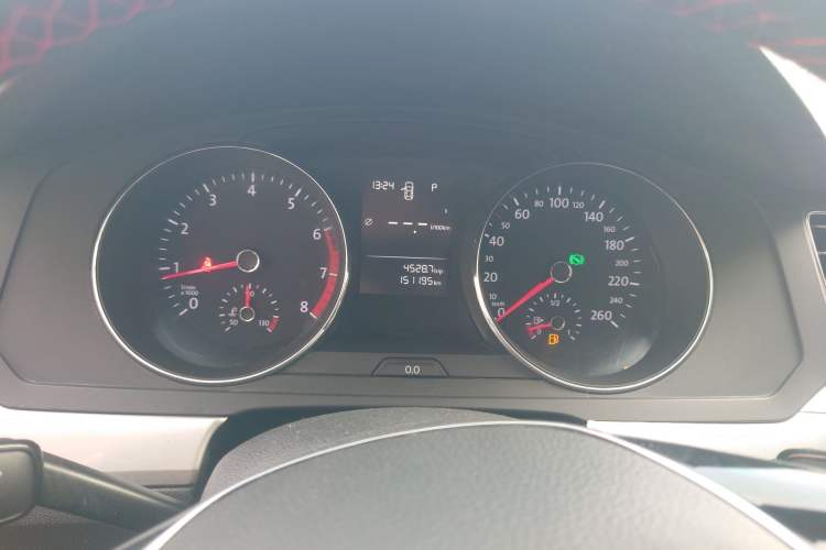 Used Volkswagen Lamando 2015 230TSI DSG Fashion Edition