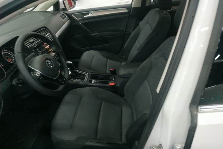 Used Volkswagen Golf 2019 280TSI DSG Comfort Version China VI Standard
