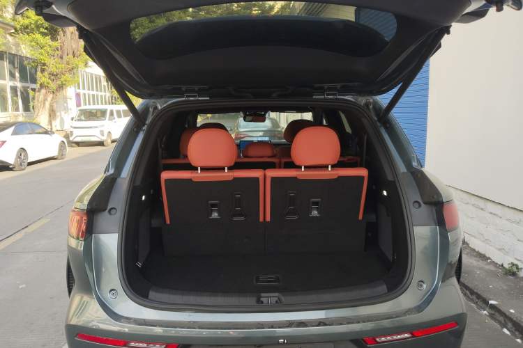 Used BYD Tang L 2025 DM 175KM Drone Player Edition
