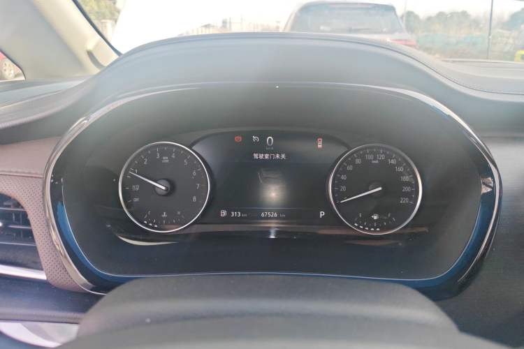 Used Buick GL8 2021 Land Cruiser Executive 652T Premium Model
