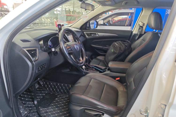 Used Changan CS75 2014 1.8T Automatic Elite Version China V Standard
