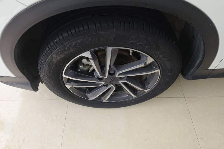 Used Geely Auto Coolray 2023 1.5T DCT Platinum Edition
