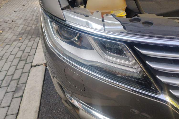 Used Lincoln MKC 2017 2.0T Two-Wheel Drive Deluxe Edition
