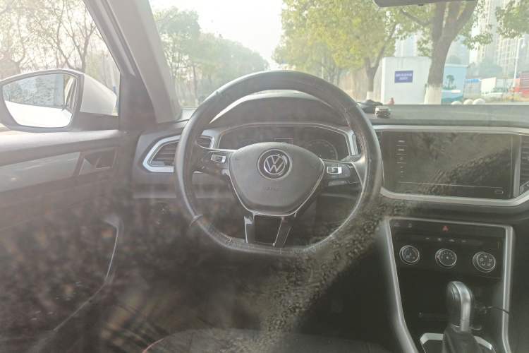 Used Volkswagen T-ROC 2021 Revised Version 280TSI DSG Two-Wheel Drive Elite Connect Edition
