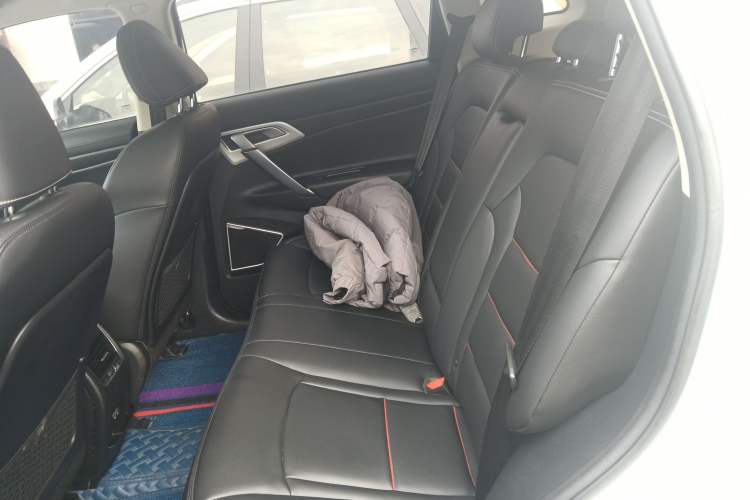 Used Geely Auto Emgrand X7 Sport 2020 1.8TD DCT Two-Wheel Drive Smart Connect 4G-Enabled Version