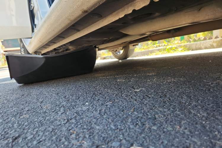 Used Toyota YARiS L 2015 1.5E Automatic Charm Edition
