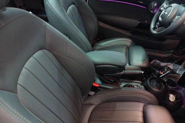 Used  MINI 2022 2.0T COOPER S Artist
