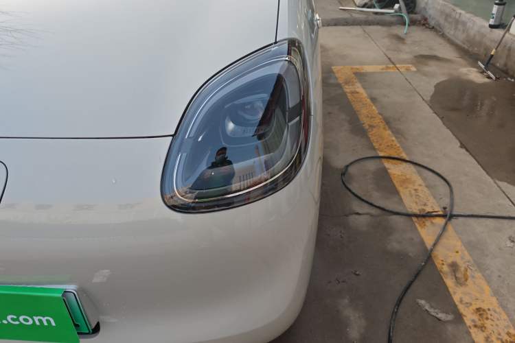 Used Wuling Hongguang MINIEV 2025 Four-Door Version Advanced Edition
