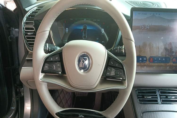 Used BYD Han 2024 DM-i Glory Edition 121KM Premium Model
