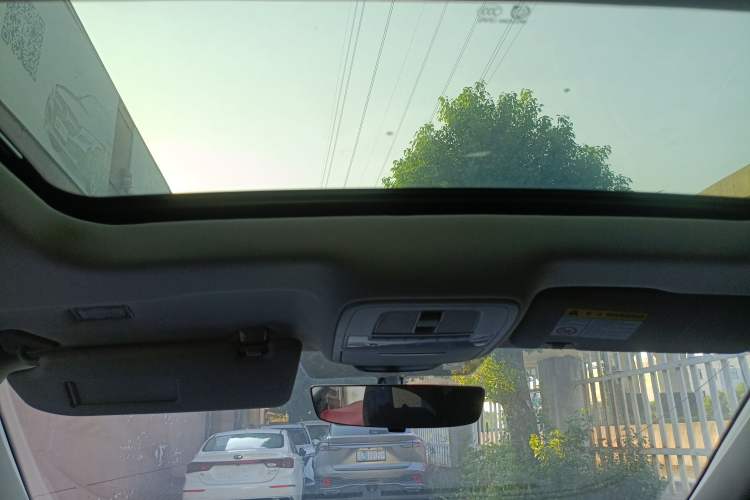 Used Roewe i5 2021 Revised Version 1.5L CVT Diamond Edition
