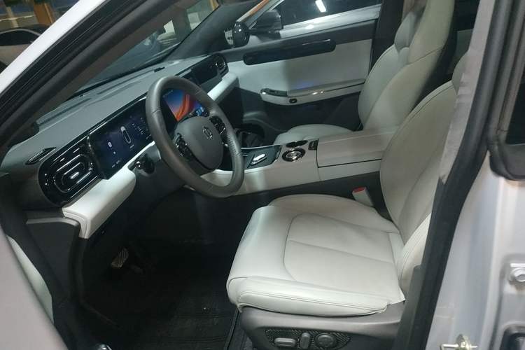 Used Leapmotor C01 2022 Four-Wheel Drive Dual-Motor Performance Version
