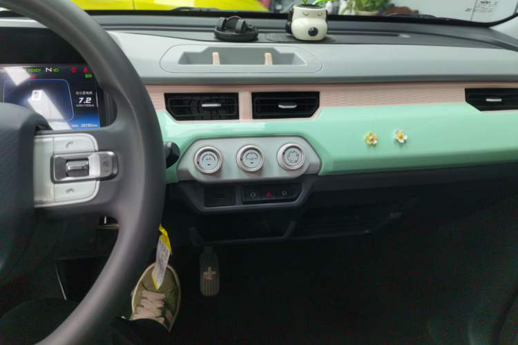 Used Chery QQ Ice Cream 2022 Pudding Model
