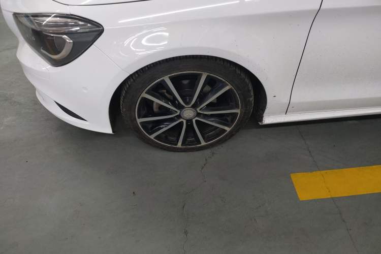 Used Mercedes-Benz CLA 2015 CLA 200
