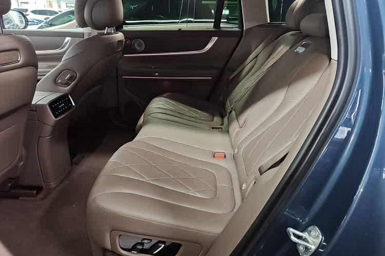 Used Hima AITO M9 2024 Range-Extended Ultra Version 52 kWh 5-Seater Model