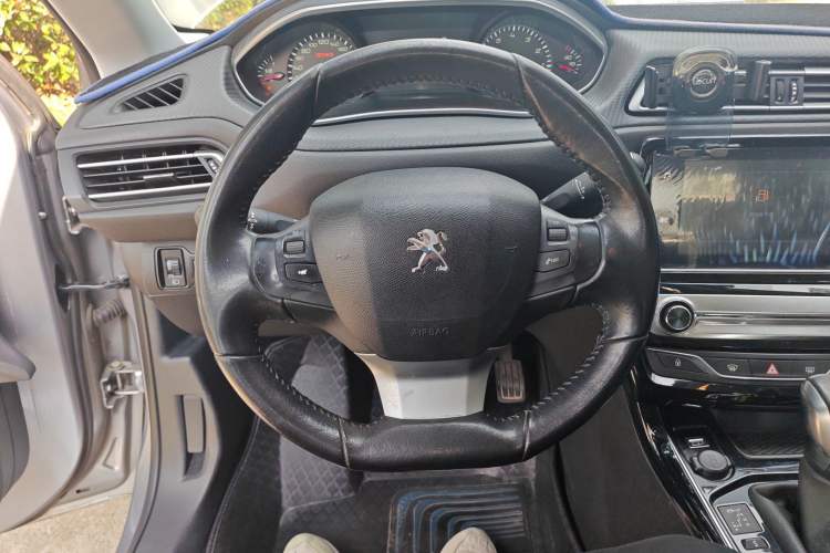 Used Peugeot 308 2016 1.6L Automatic Luxury Edition