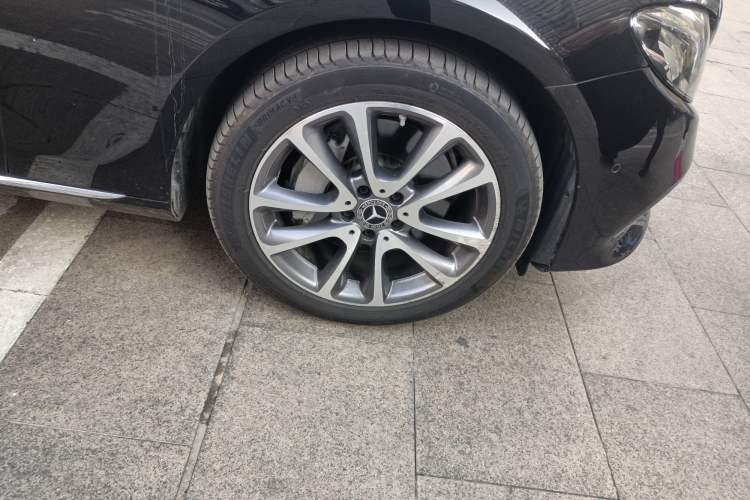 Used Mercedes-Benz E-Class 2019 Facelifted E 300 L Stylish Version
