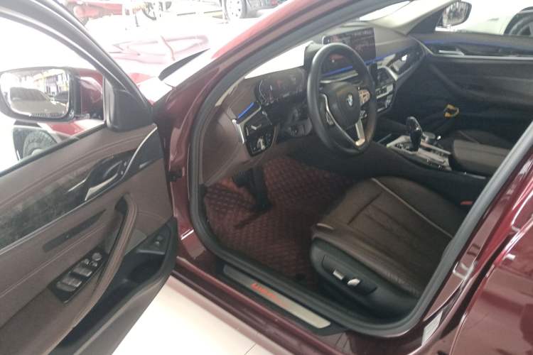 Used BMW 5 Series 2021 525Li Luxury Package
