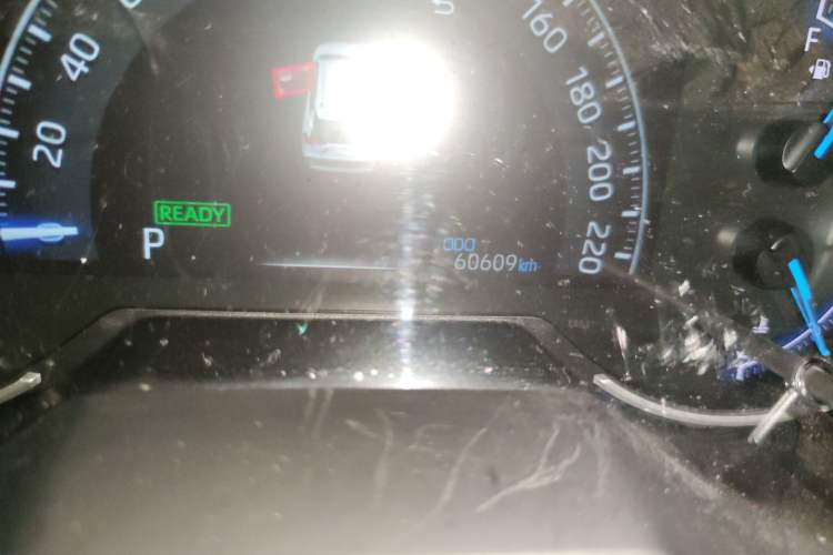 Used Toyota RAV4 2020 Dual-Engine 2.5L E-CVT 4x4 Elite PLUS Edition
