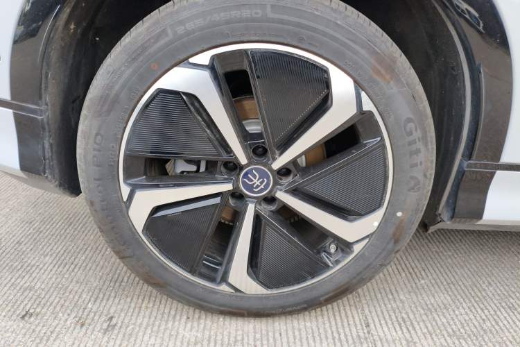 Used BYD Song L EV 2025 Intelligent Driving Version 662 km LiDAR Excellence Edition