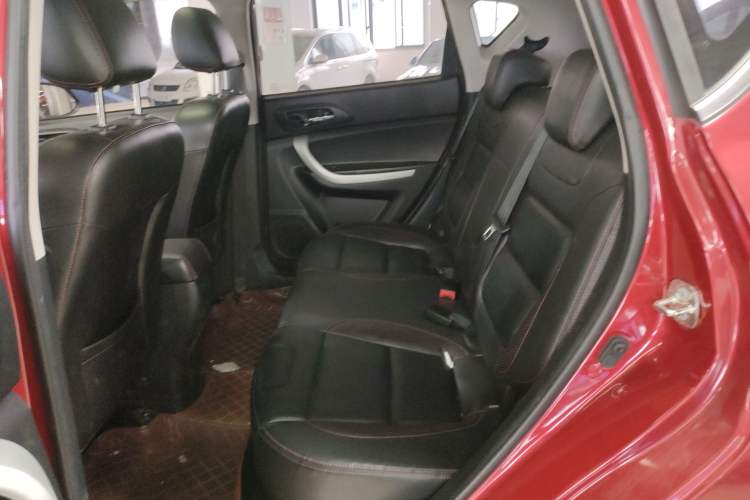 Used Changan CS35 2015 1.6L Automatic Prestige Model China IV Standard
