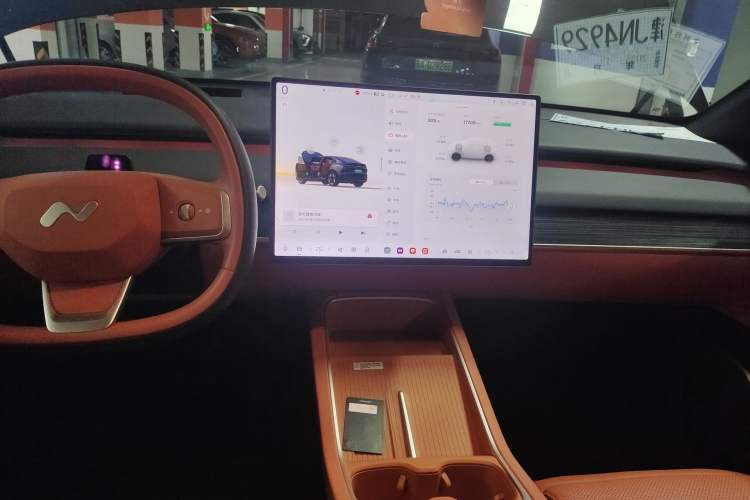 Used ONVO L60 2024 60 kWh All-Wheel Drive
