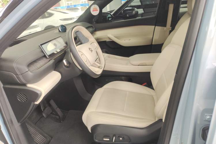 Used Nio ES6 2023 75 kWh
