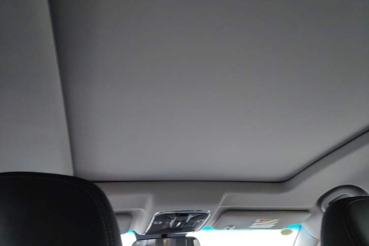 Used JETOUR X70 2023 1.5T DCT Beyond PRO Edition 5-Seater
