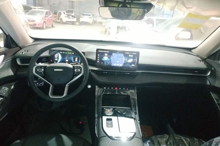 Used Haval H6 2024 1.5T Two-Wheel-Drive Classic Edition
