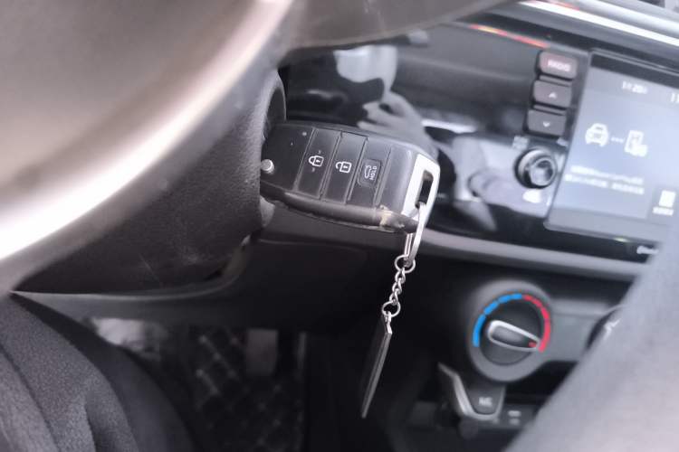 Used Kia K2 2017 Sedan 1.4L Automatic Transmission 15th Anniversary Special Edition GLS
