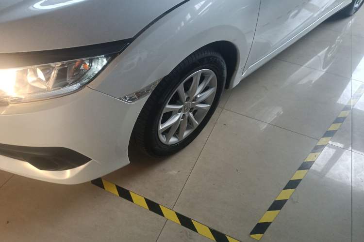 Used Honda Civic 2016 180TURBO CVT Comfort Version
