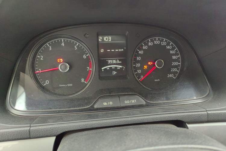 Used Volkswagen Lavida 2013 Revised Classic 1.6L Manual Fashion Edition