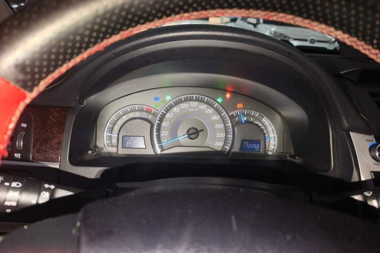 Used Toyota Camry 2016 2.0E 10th Anniversary Elite Edition