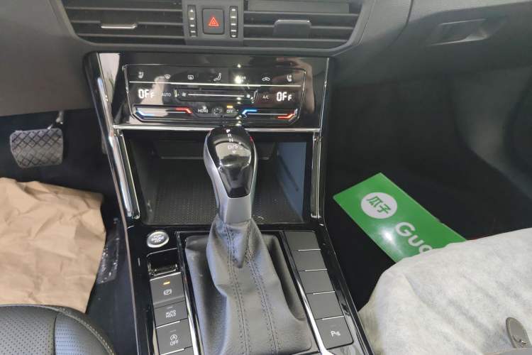 Used Volkswagen Passat 2026 Model, Outstanding 380TSI Xingkong Longteng Edition
