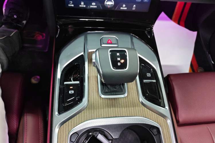 Used Hongqi E-HS9 2024 690 km Range Flagship Edition Six-Seater
