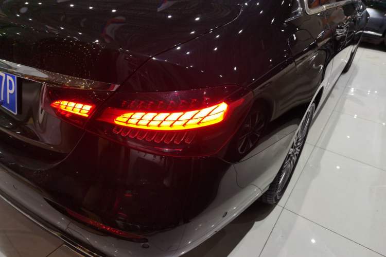 Used Mercedes-Benz E-Class 2021 E 300 L Premium Edition
