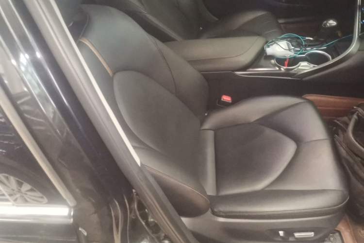 Used Toyota Camry 2021 2.0G Luxury Edition