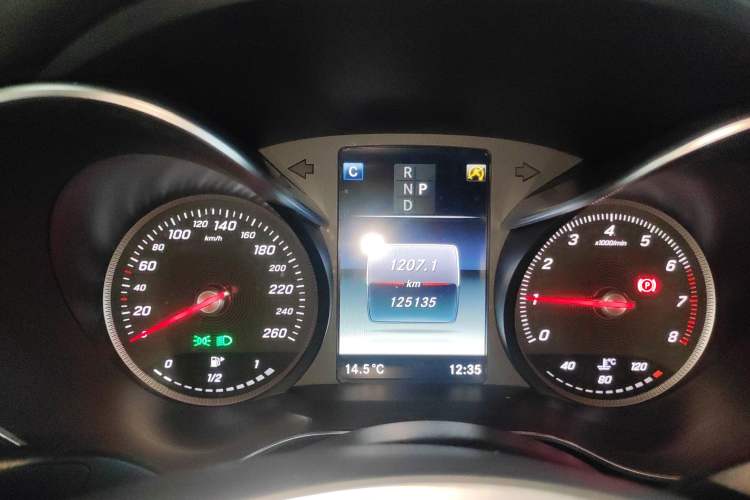 Used Mercedes-Benz GLC Coupe 2017 GLC 260 4MATIC Coupe SUV
