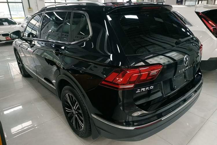 Used Volkswagen Tiguan L 2021 330TSI Automatic Two-Wheel Drive Smart Edition
