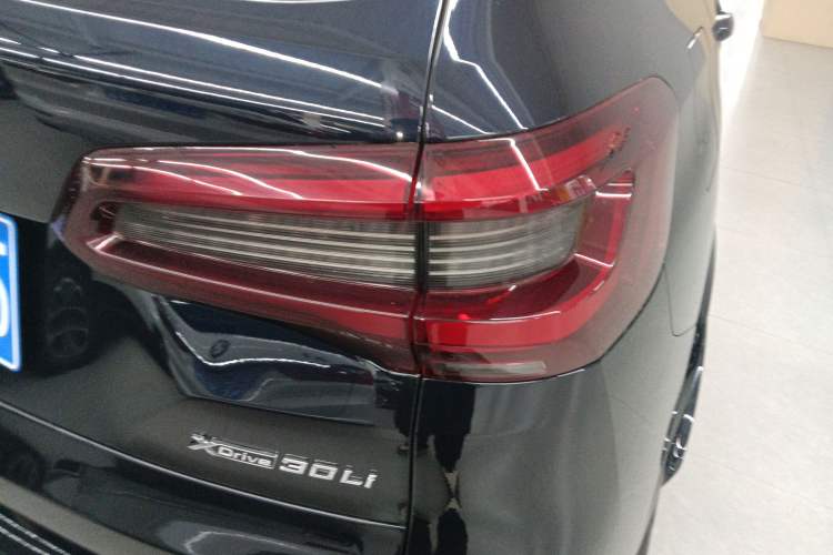 Used BMW X5 2022 xDrive 30Li M Sport Package
