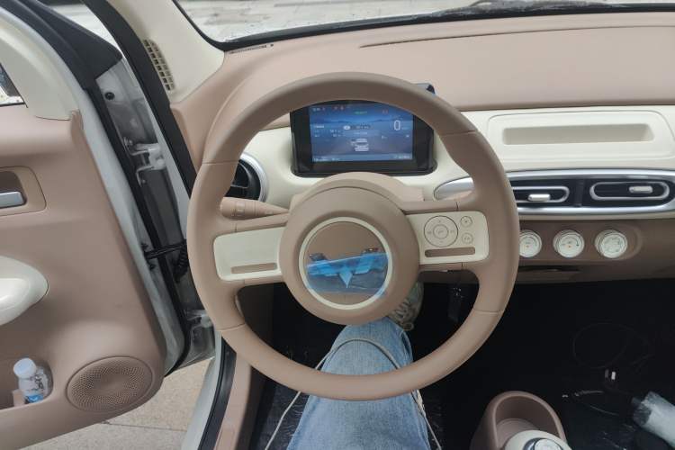 Used Wuling Hongguang MINIEV 2025 Four-Door Version Advanced Edition
