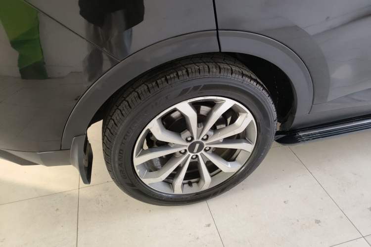 Used Wey VV6 2018 2.0T Two-Wheel-Drive Ultra-Luxury Version China V Standard