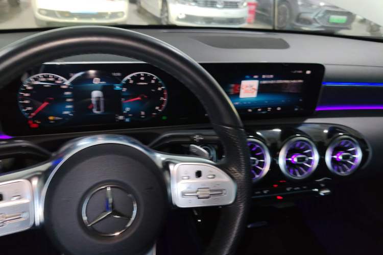 Used Mercedes-Benz A-Class 2020 Restyled A 200 L Sport Sedan Fashion Version
