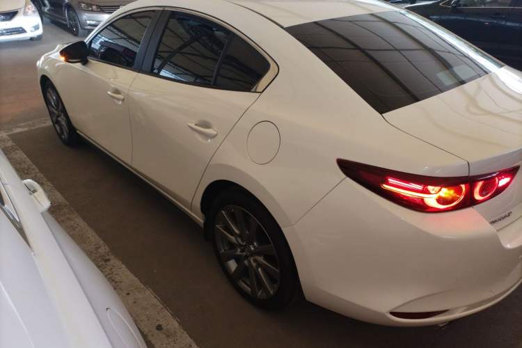 Used Mazda Mazda 3 Axela 2021 2.0L Automatic Zhiyao Edition
