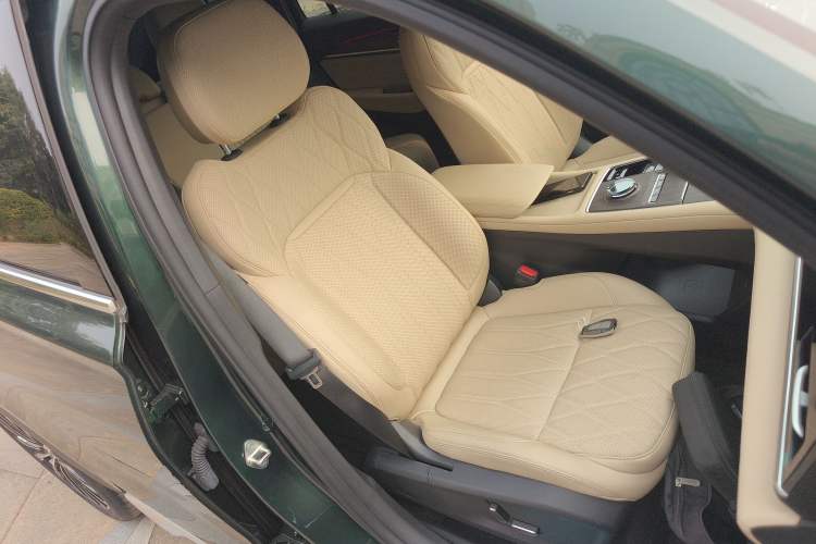 Used Geely Auto Monjaro L 2025 Dongfang Yao 2.0TD Automatic All-Wheel-Drive Wangyue Edition
