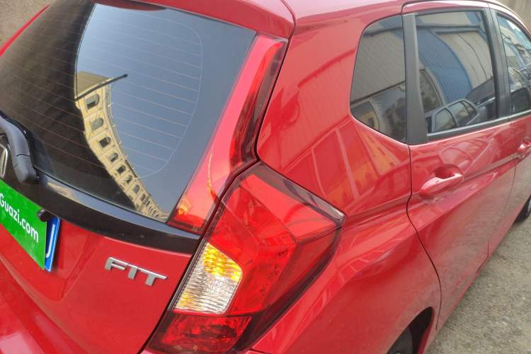 Used Honda Fit 2014 1.5L LX CVT Comfort Model
