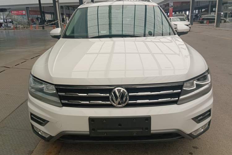 Used Volkswagen Tiguan L 2018 330TSI Automatic Two-Wheel Drive Luxury Edition