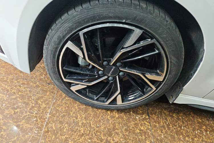 Used Lynk & Co 03 2023 1.5TD DCT JingPro